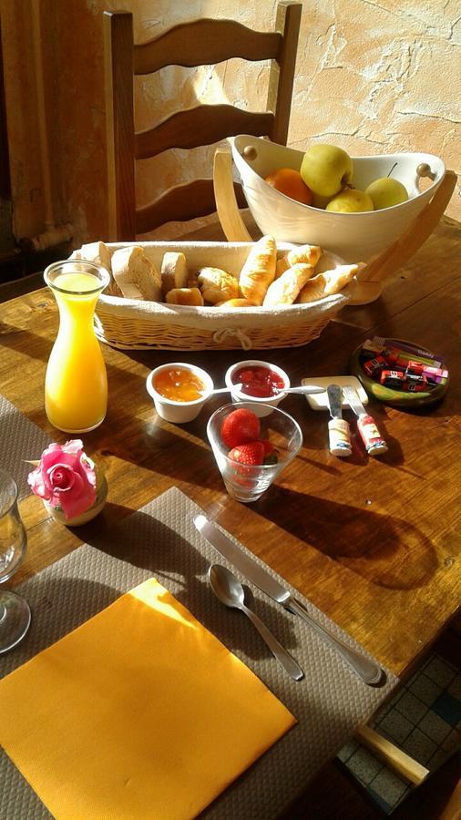 Auberge Du Relais D'Auniac Ґурдон-ен-керсі Екстер'єр фото